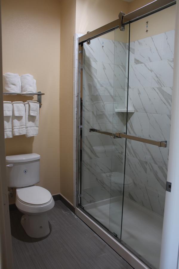 Express Inn And Suites 亨博尔 外观 照片