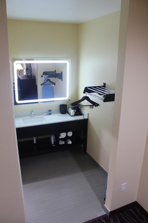 Express Inn And Suites 亨博尔 外观 照片