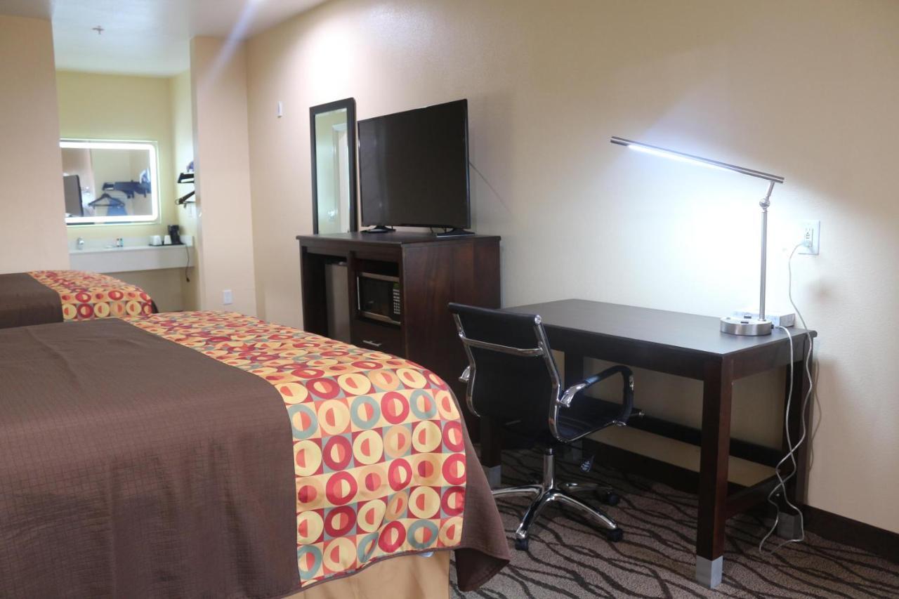Express Inn And Suites 亨博尔 外观 照片